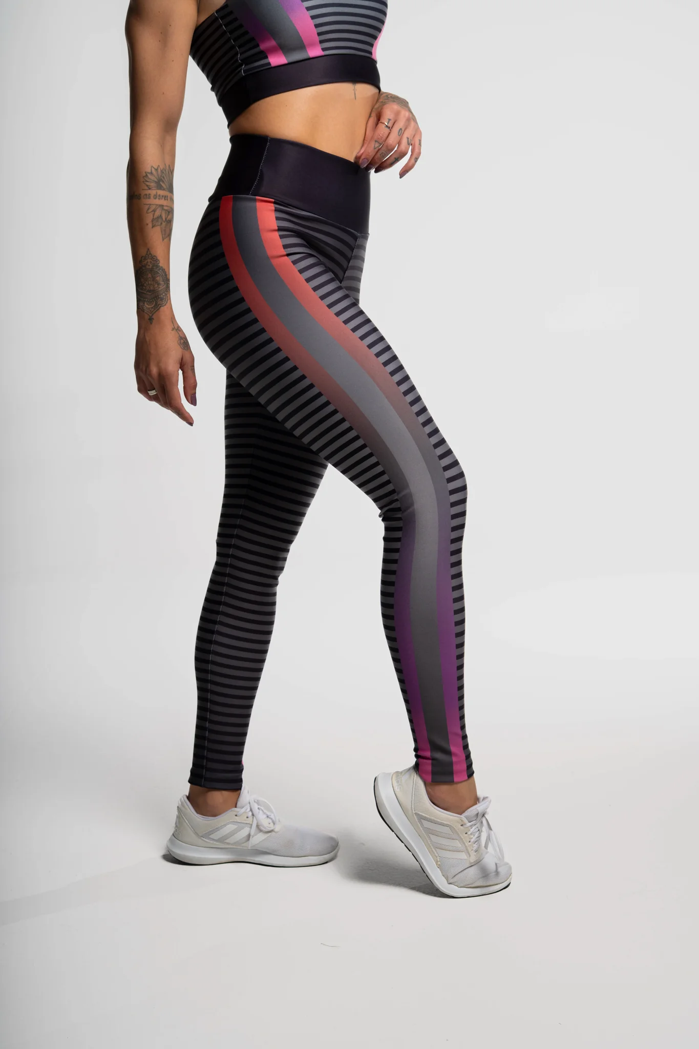 Legging Estampa Localizada Listra Degradê - Image 2