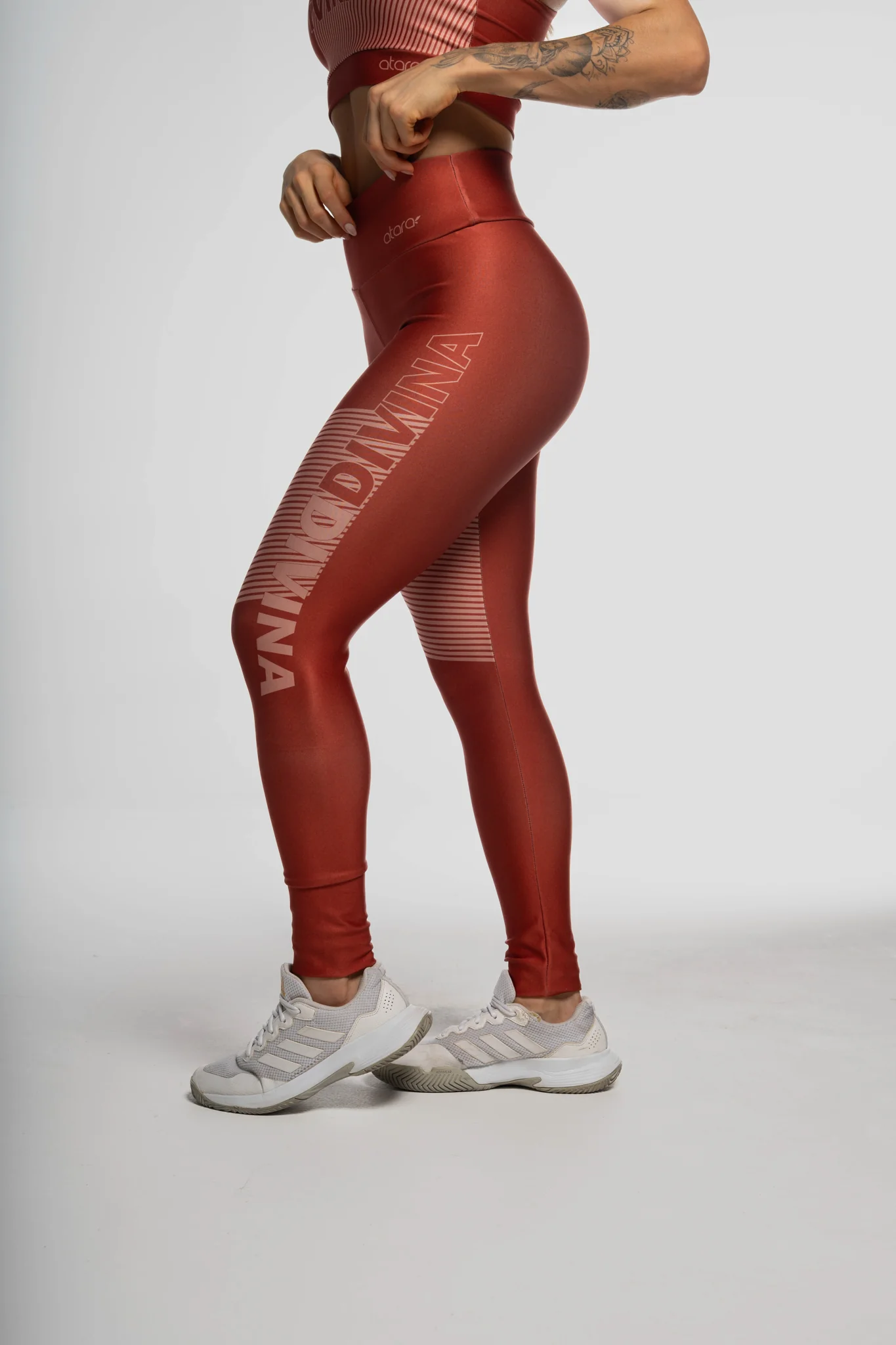 Legging Estampa Localizada Listra Lateral Marrom - Image 2