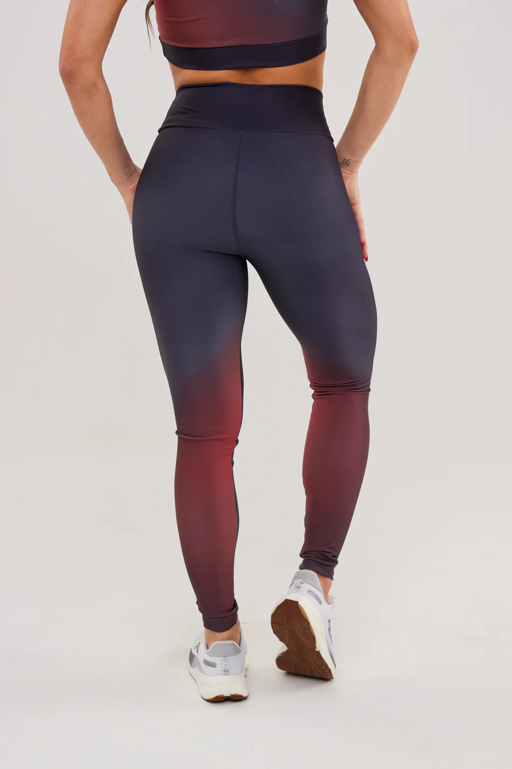 Legging Gradient Black and Red - Image 2