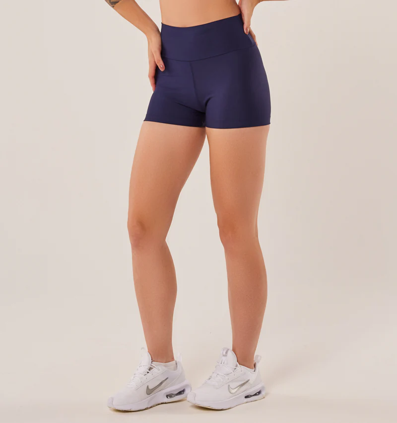 Shorts Marinho Liso Básico