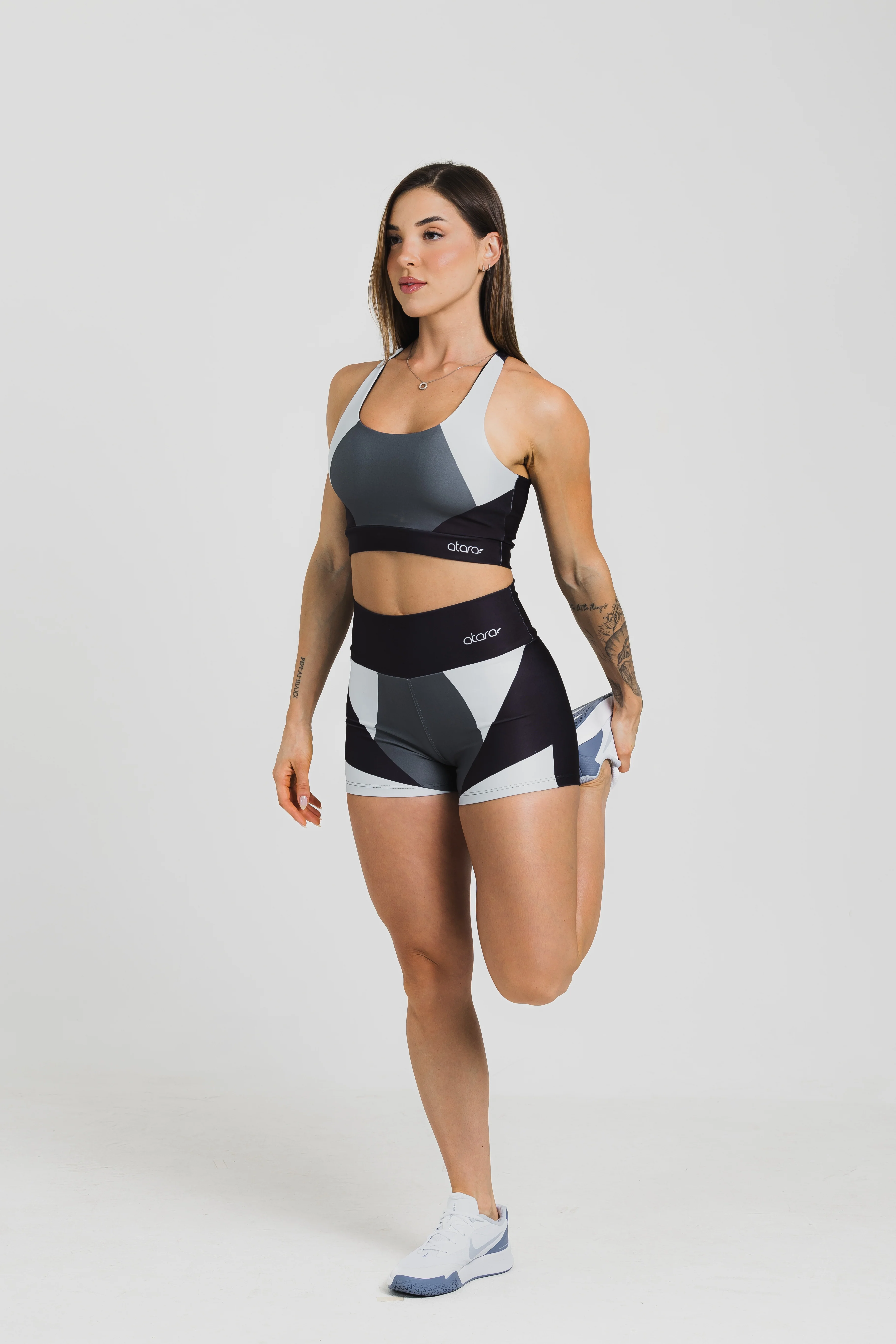 Shorts Curto Grey Space - Image 3