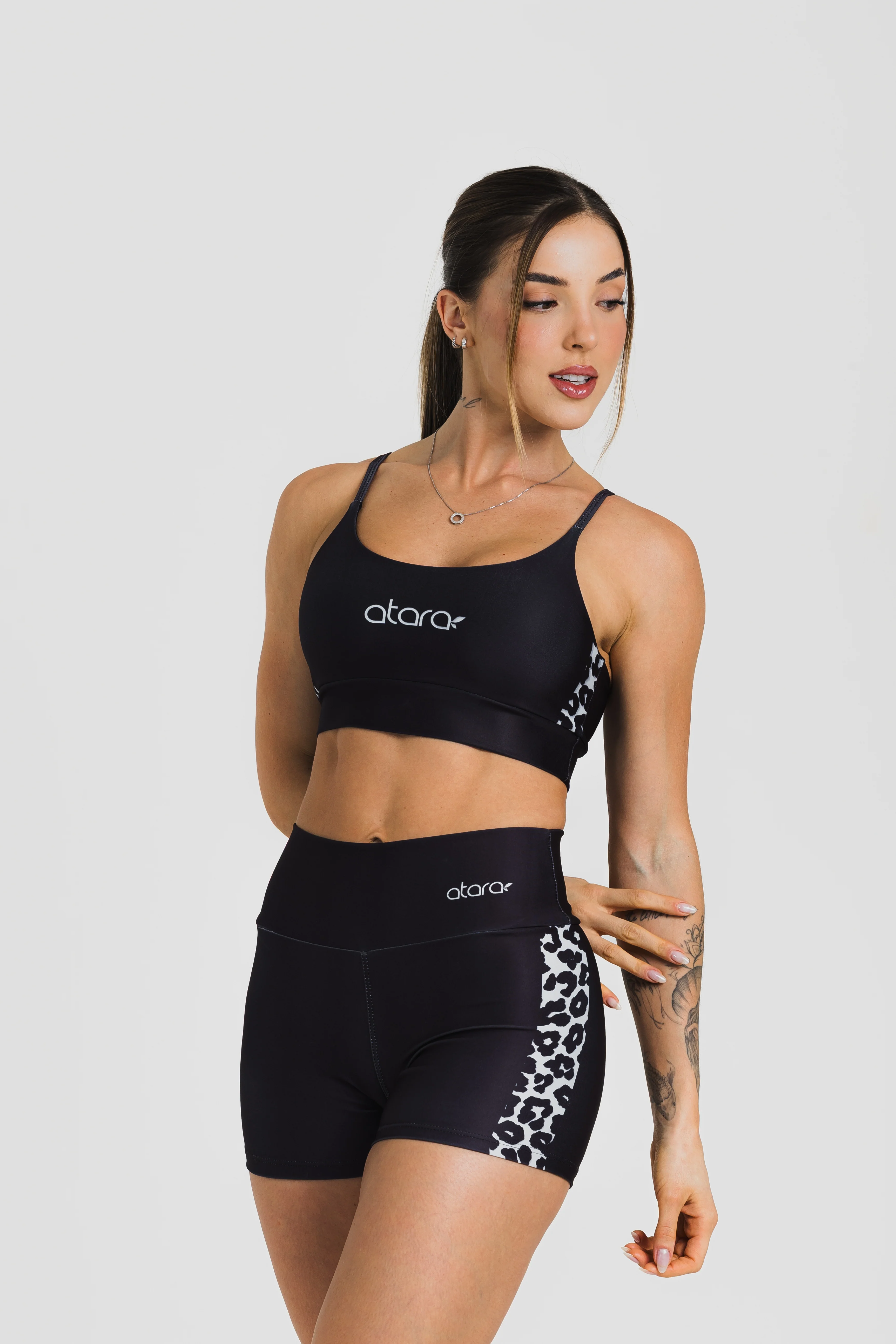 Shorts Curto Onça Branca - Image 3