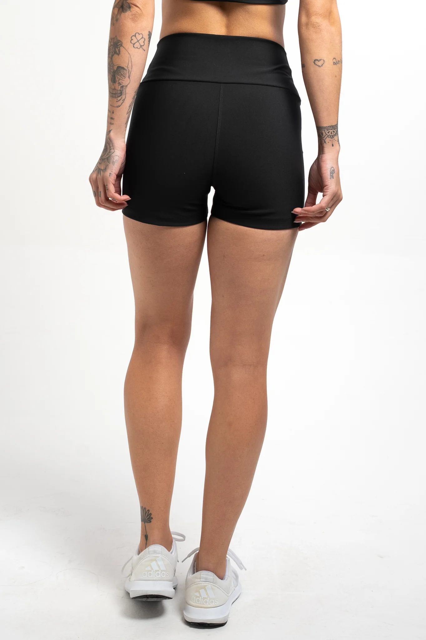 Shorts Preto Liso Básico - Image 5
