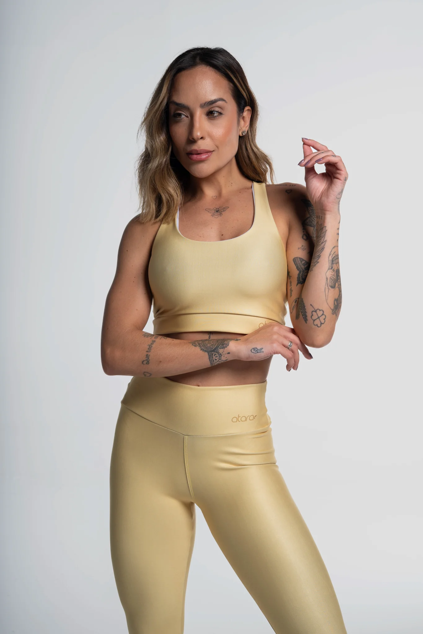 Top Nadador Estampa Lisa Amarelo - Image 2